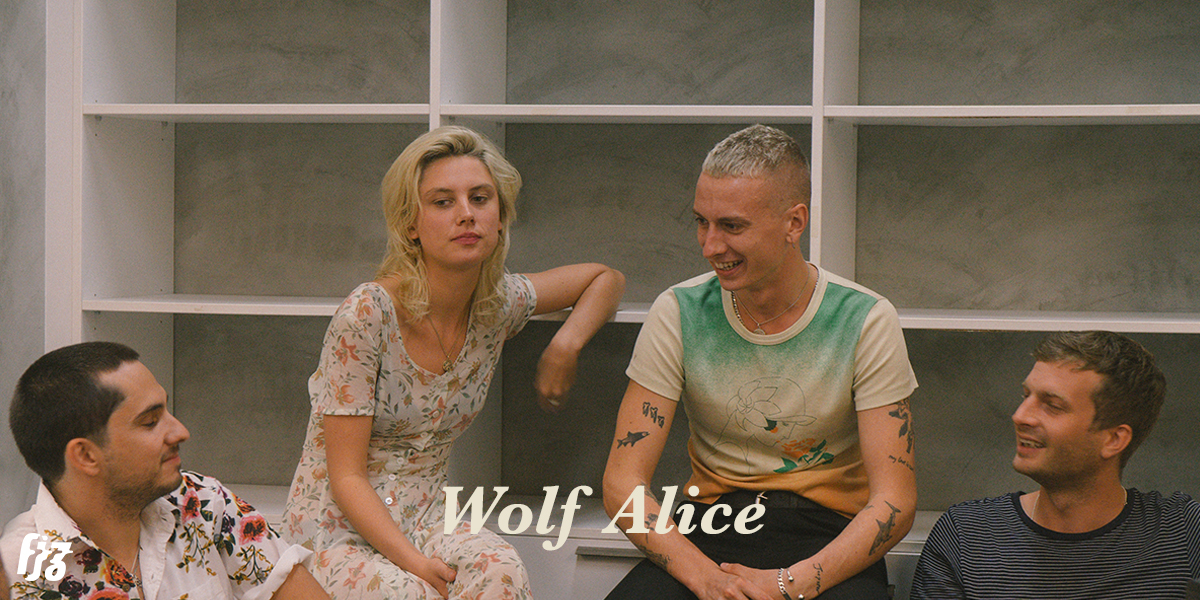 คุยกับ Wolf Alice วงดนตรีรุ่นใหม่ที่กอบกู้ซีนร็อกอังกฤษให้โชติช่วงอีกครั้ง
