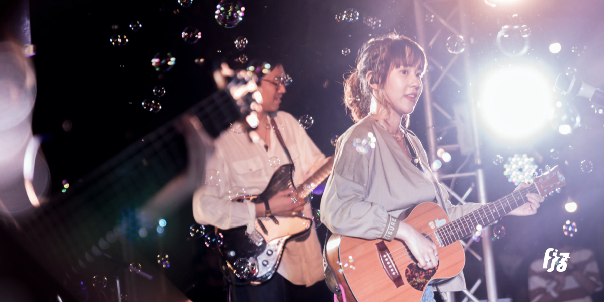 นั่งฟังเพลงในสวนหลังบ้าน ท่ามกลางลมหนาวกับ เอิ๊ต ภัทรวี ที่มหกรรม 'Earth Expo'